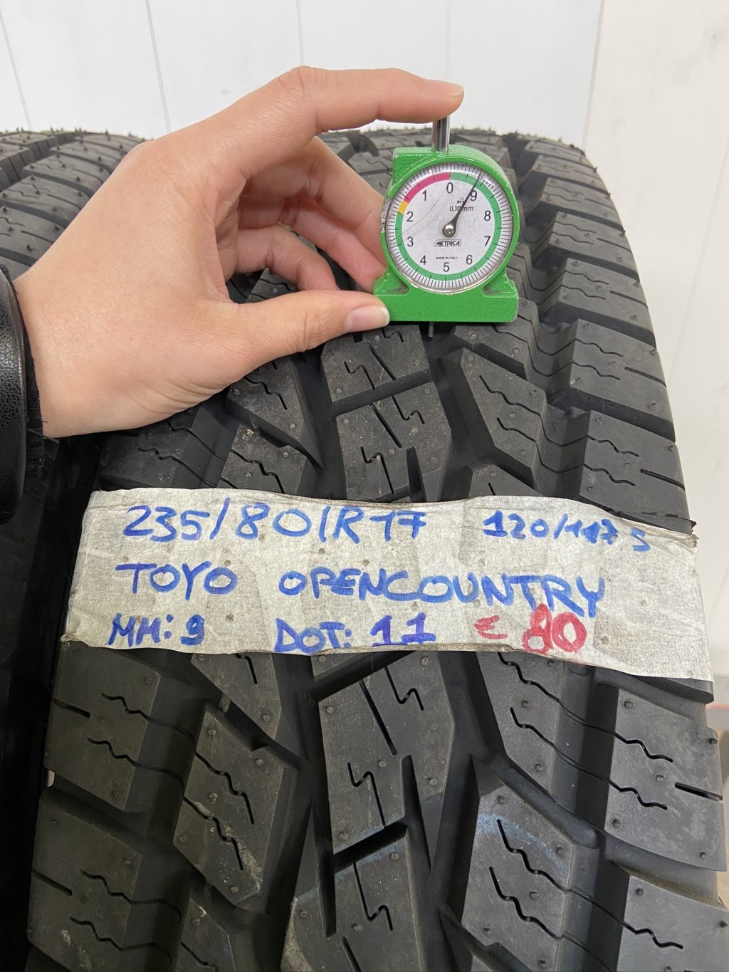  Toyo 235/80 R17 120/117S QUATTRO STAGIONI