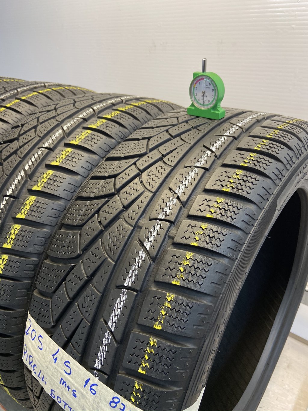 PIRELLI sottozero 205/45 R16 87H INVERNALE