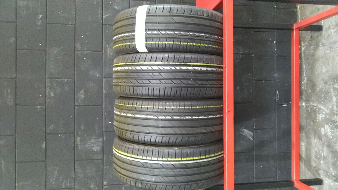 BOKA TURANZA 215/55 R17 94V ESTIVA