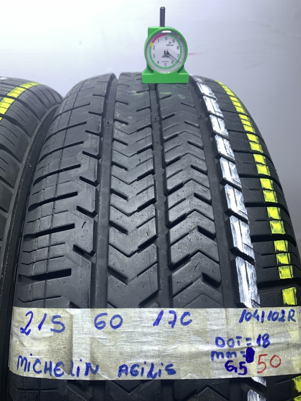 MICHELIN AGILIS 215/60 R17 102R ESTIVA