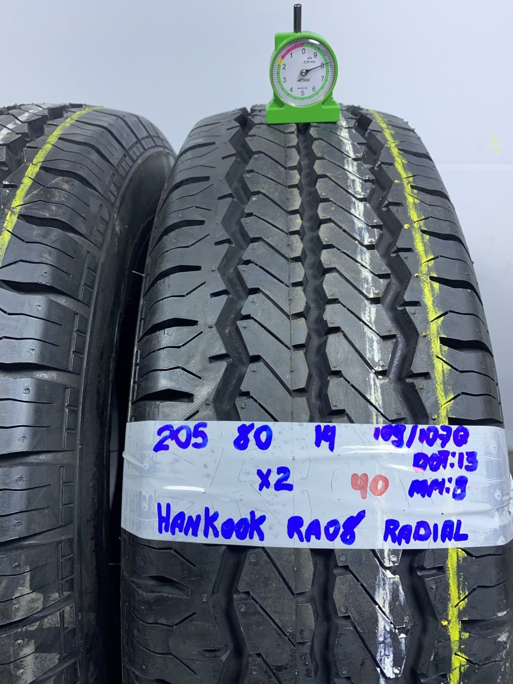 HANKOOK RA08  205/80 R14 109Q ESTIVA