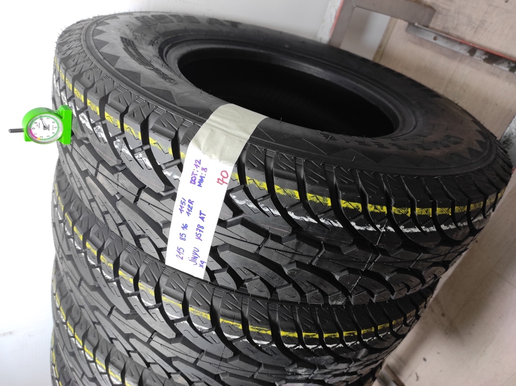 JINYU YS78 215/85 R16 112R ESTIVA