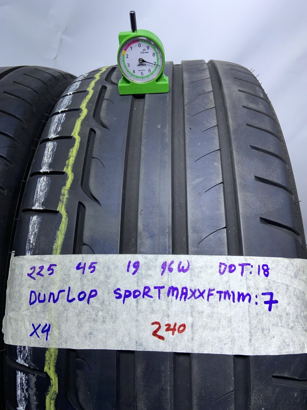 DUNLOP SPORTMAXX 225/45 R19 96W ESTIVA