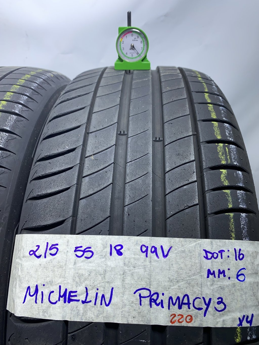 MICHELIN . 215/55 R18 99V ESTIVA