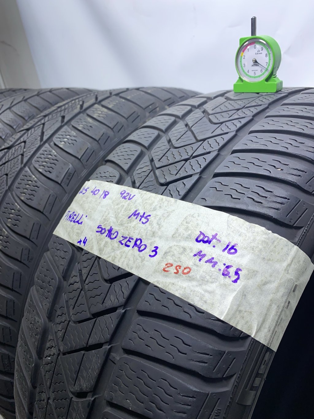  PIRELLI 225/40 R18 92V INVERNALE