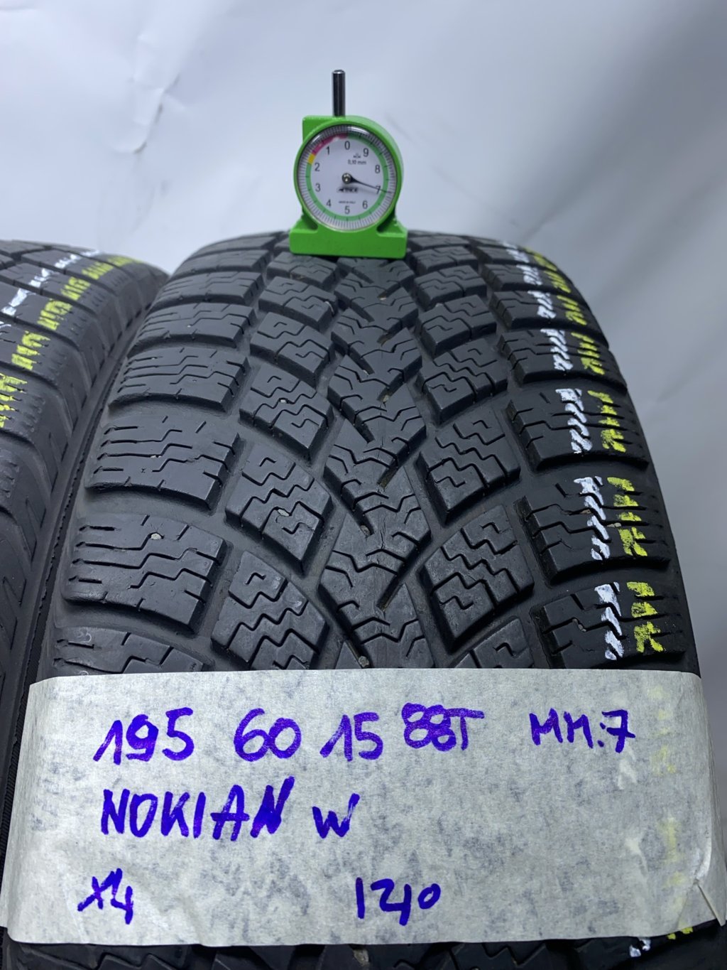  NOKIAN 195/60 R15 88T INVERNALE