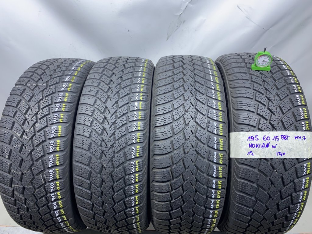  NOKIAN 195/60 R15 88T INVERNALE
