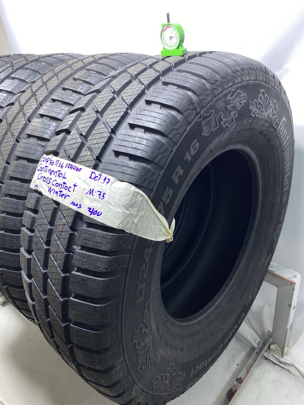 CONTINENTAL CROSS 245/75 R16 120T INVERNALE