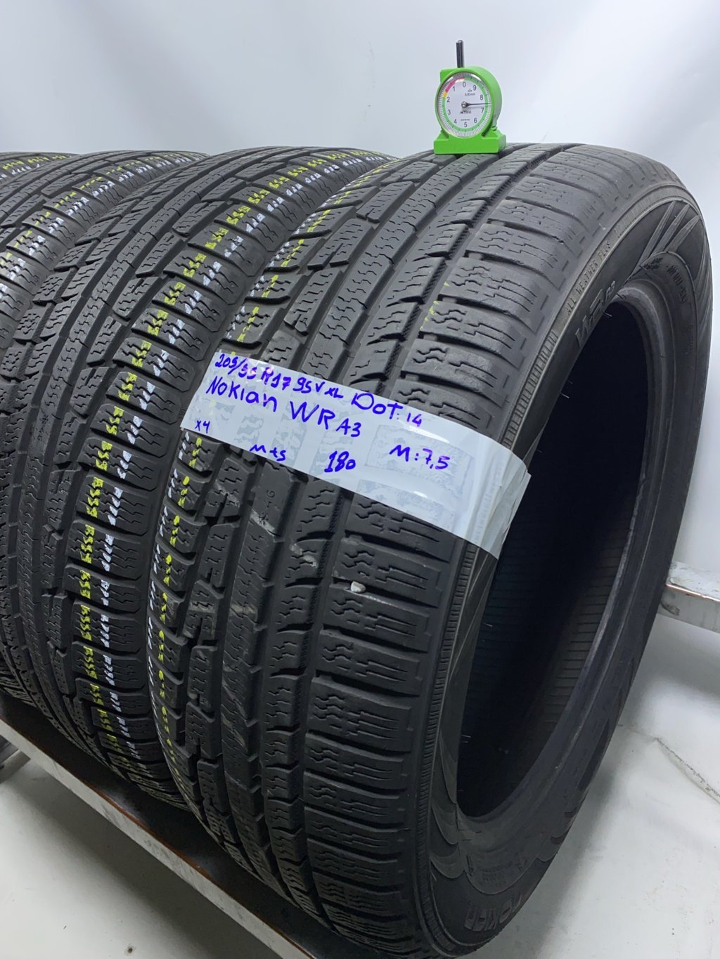NOKIAN . 205/55 R17 95V INVERNALE
