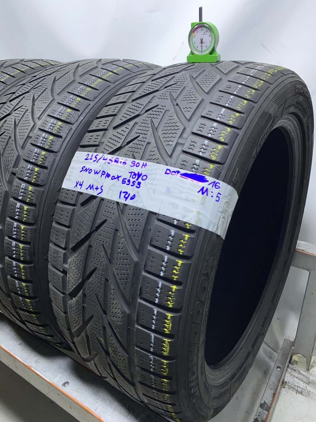 TOYO snow 215/45 R16 90H INVERNALE