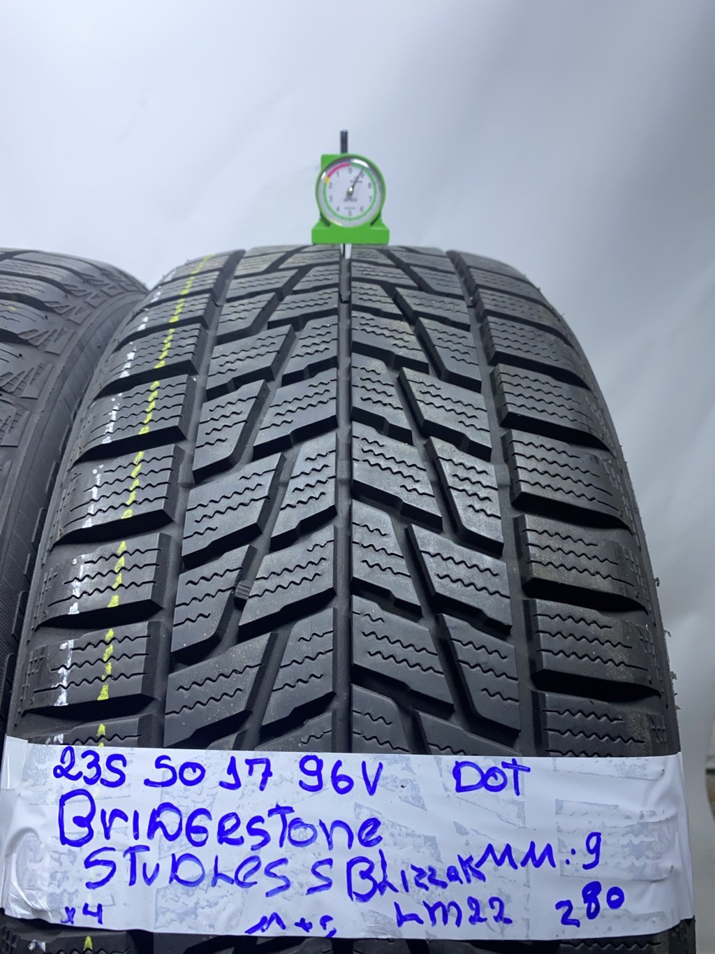  BRIDGESTONE 235/50 R17 96V INVERNALE
