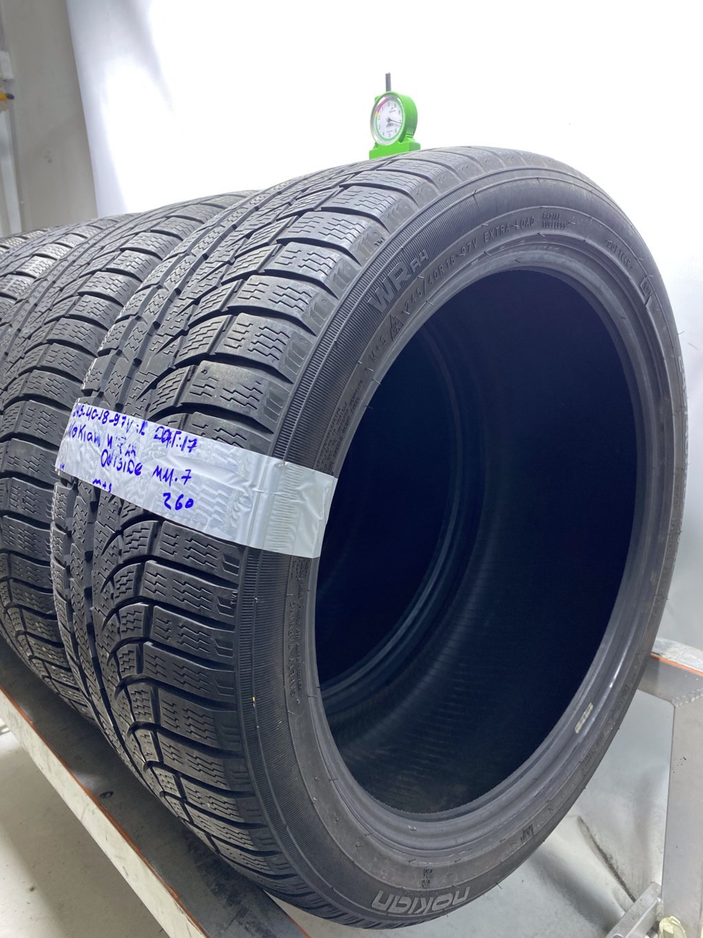 NOKIAN . 245/40 R18 97V INVERNALE