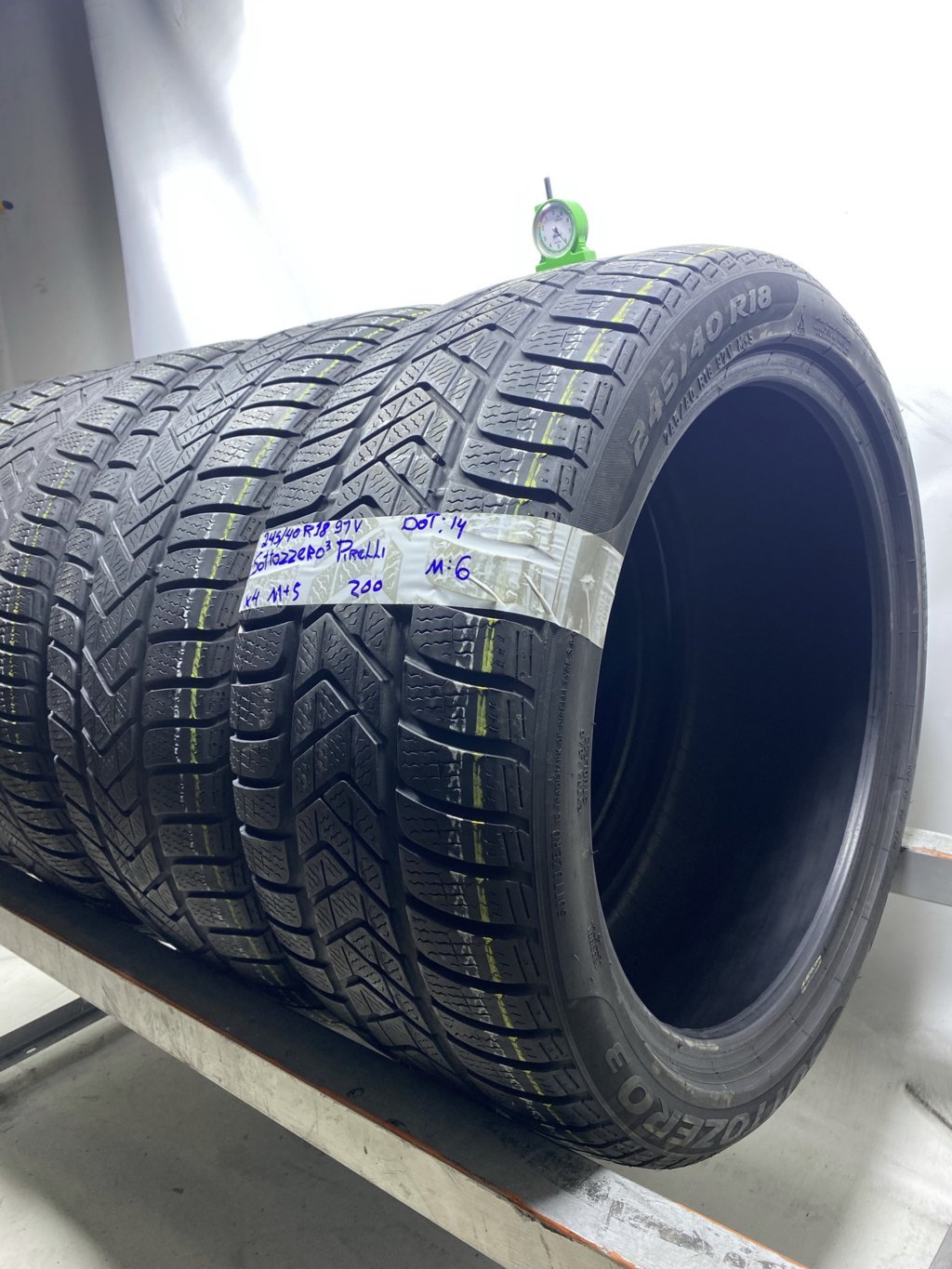 PIRELLI 245/40 R18 97V INVERNALE