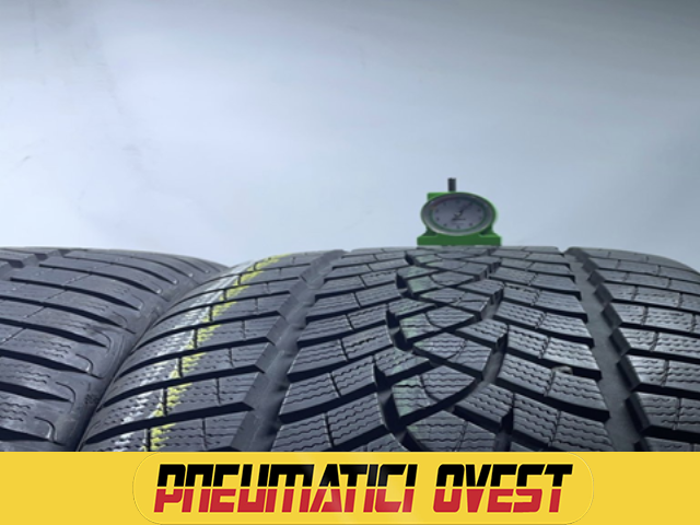 GOODYEAR ultr. 255/40 R19 100V INVERNALE