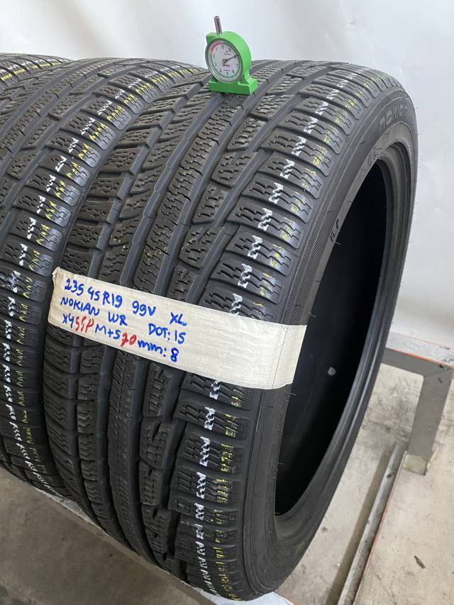 NOKIAN wr 235/45 R19 99V INVERNALE