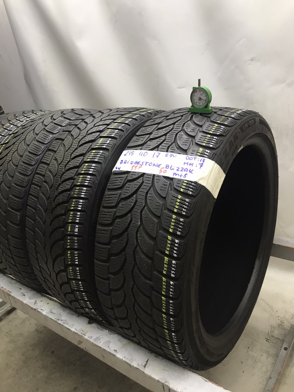 BRIDGESTONE BLIZZAK 215/40 R17 87V INVERNALE