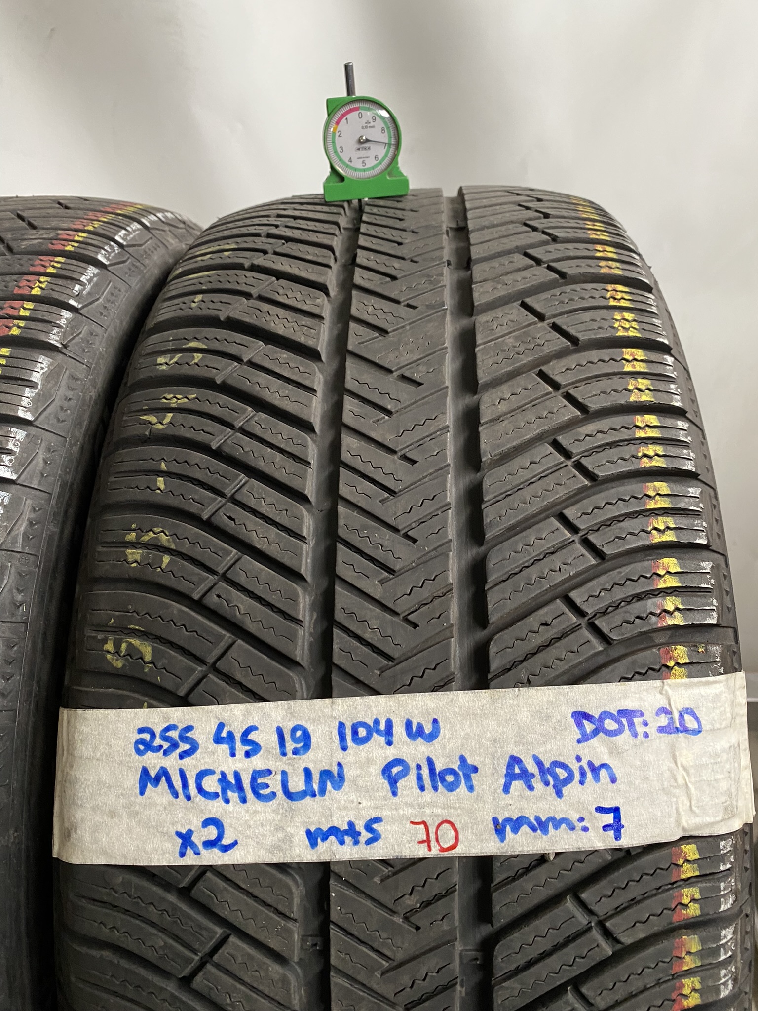 MICHELIN PILOT ALPIN 255/45 R19 104W INVERNALE