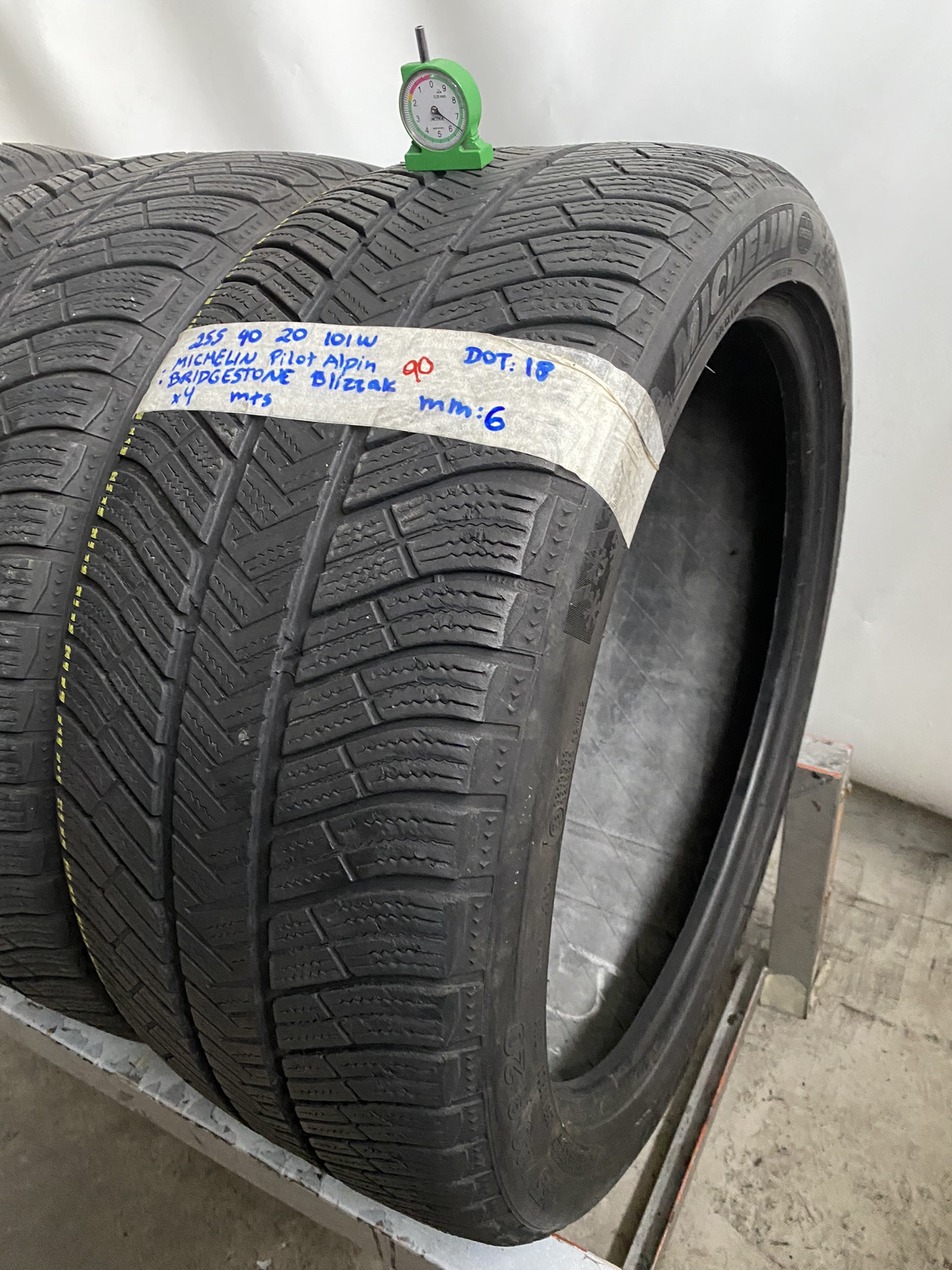 MICHELIN bridgestone 255/40 R20 101W INVERNALE