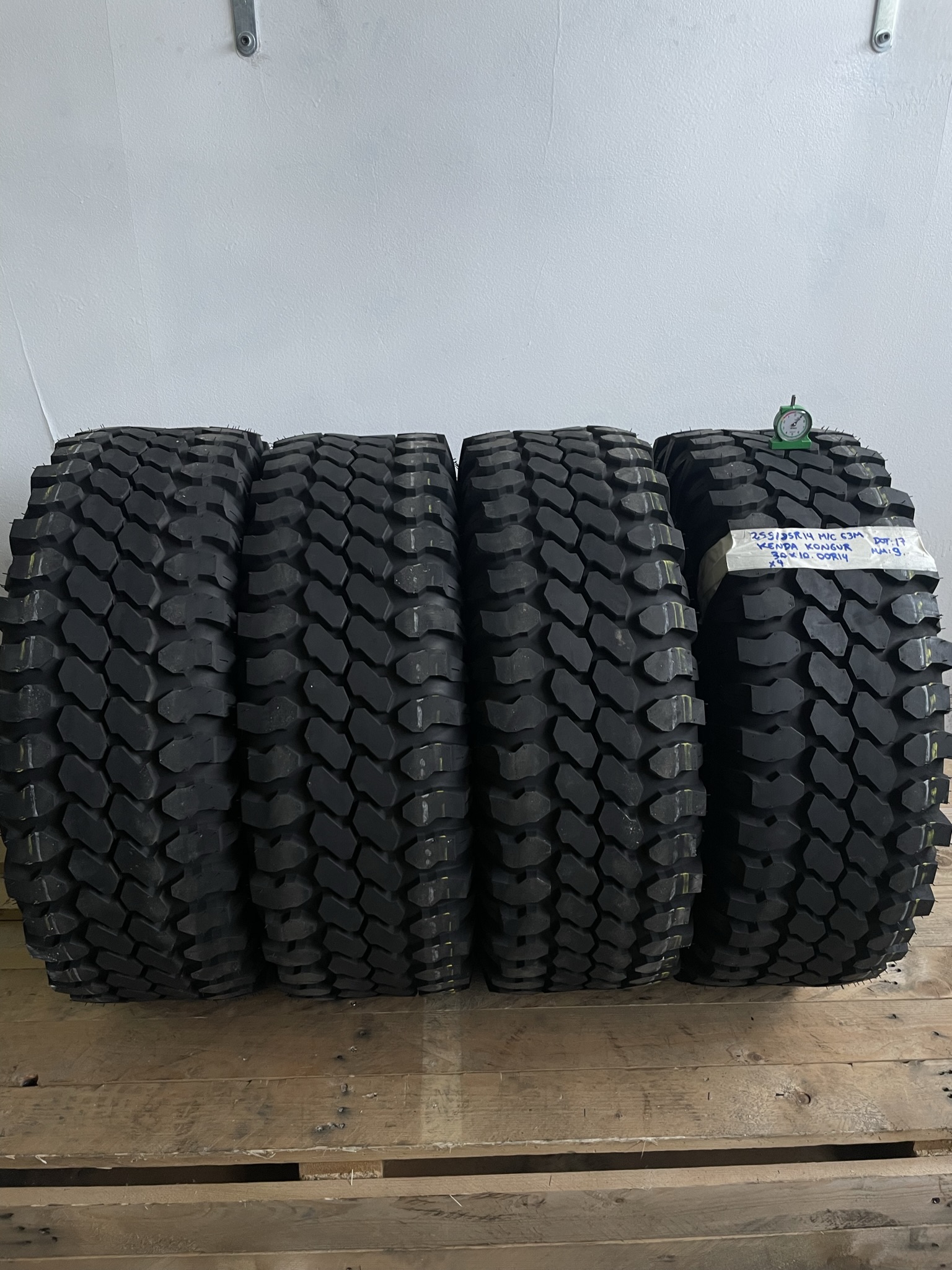 KENDA kongur 255/85 R14 73M ESTIVA