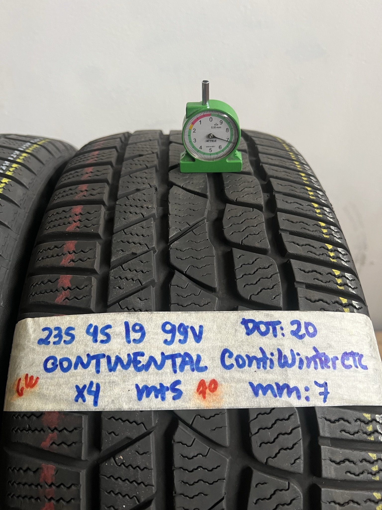 CONTI winterctc 235/45 R19 99V INVERNALE