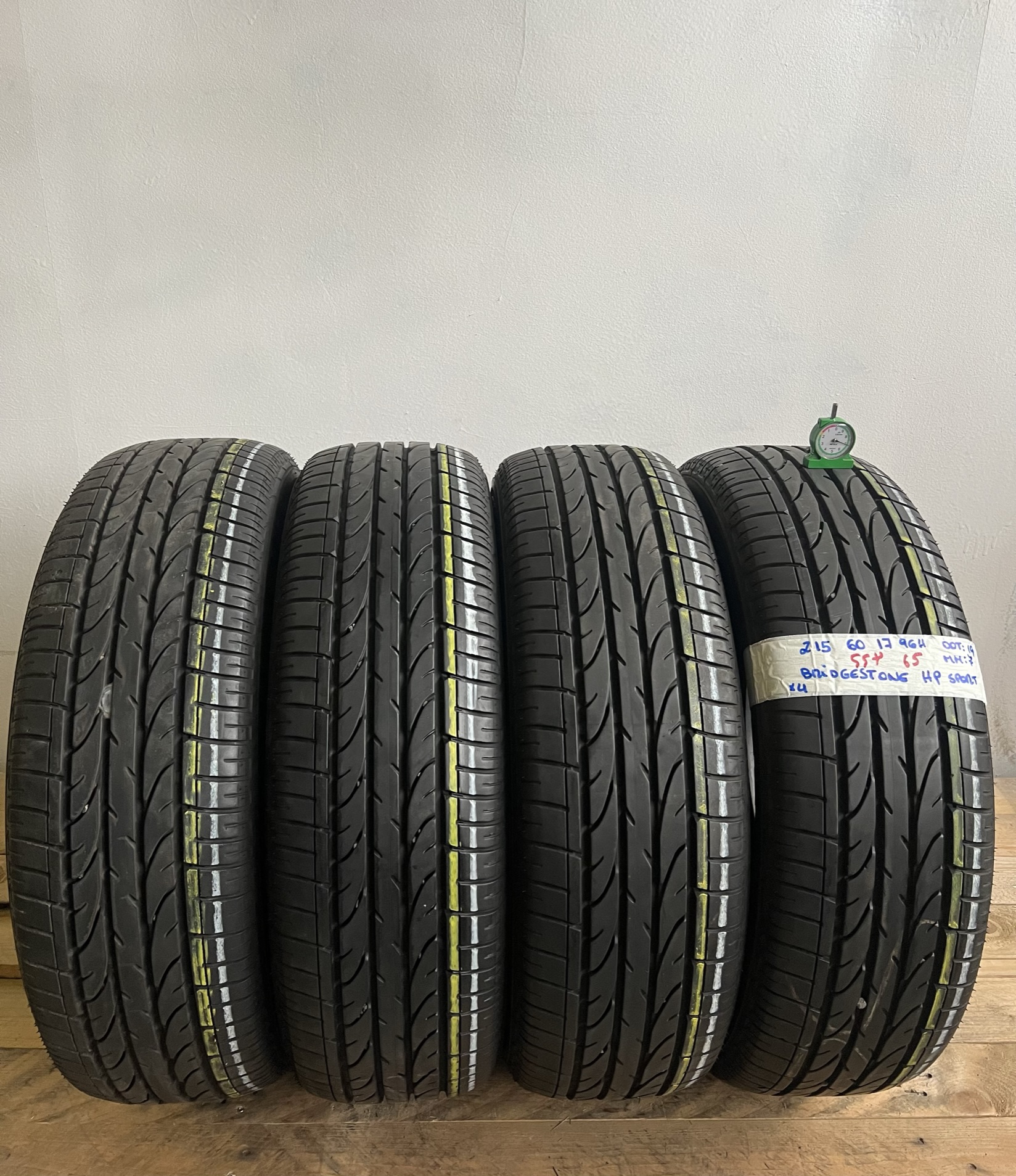 BRIDGESTONE hp sport 215/60 R17 96H ESTIVA