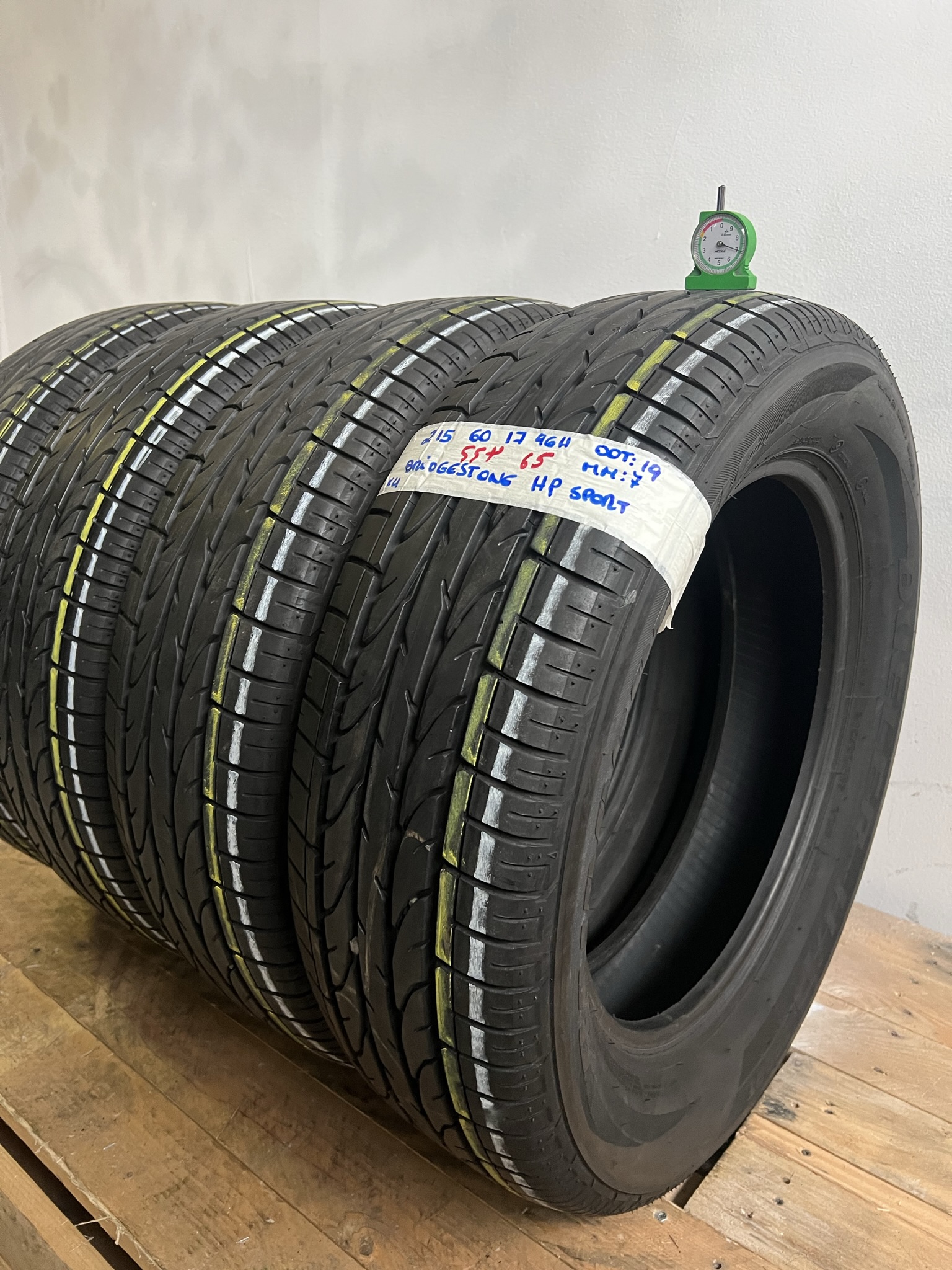 BRIDGESTONE hp sport 215/60 R17 96H ESTIVA