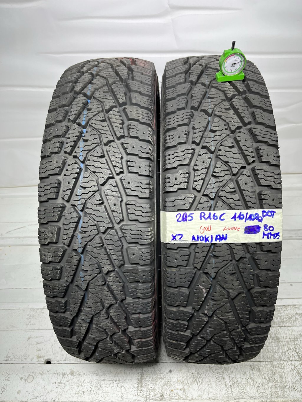 NOKIAN . 205/10 R16 110Q INVERNALE