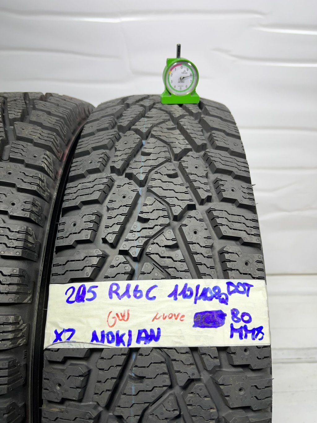 NOKIAN . 205/10 R16 110Q INVERNALE