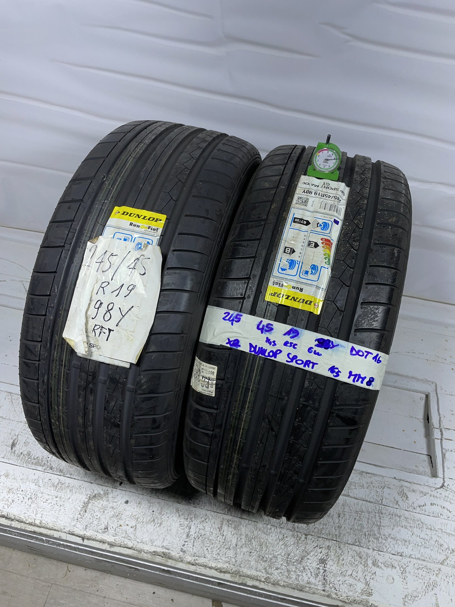 DUNLOP sport 245/45 R19 98Y ESTIVA