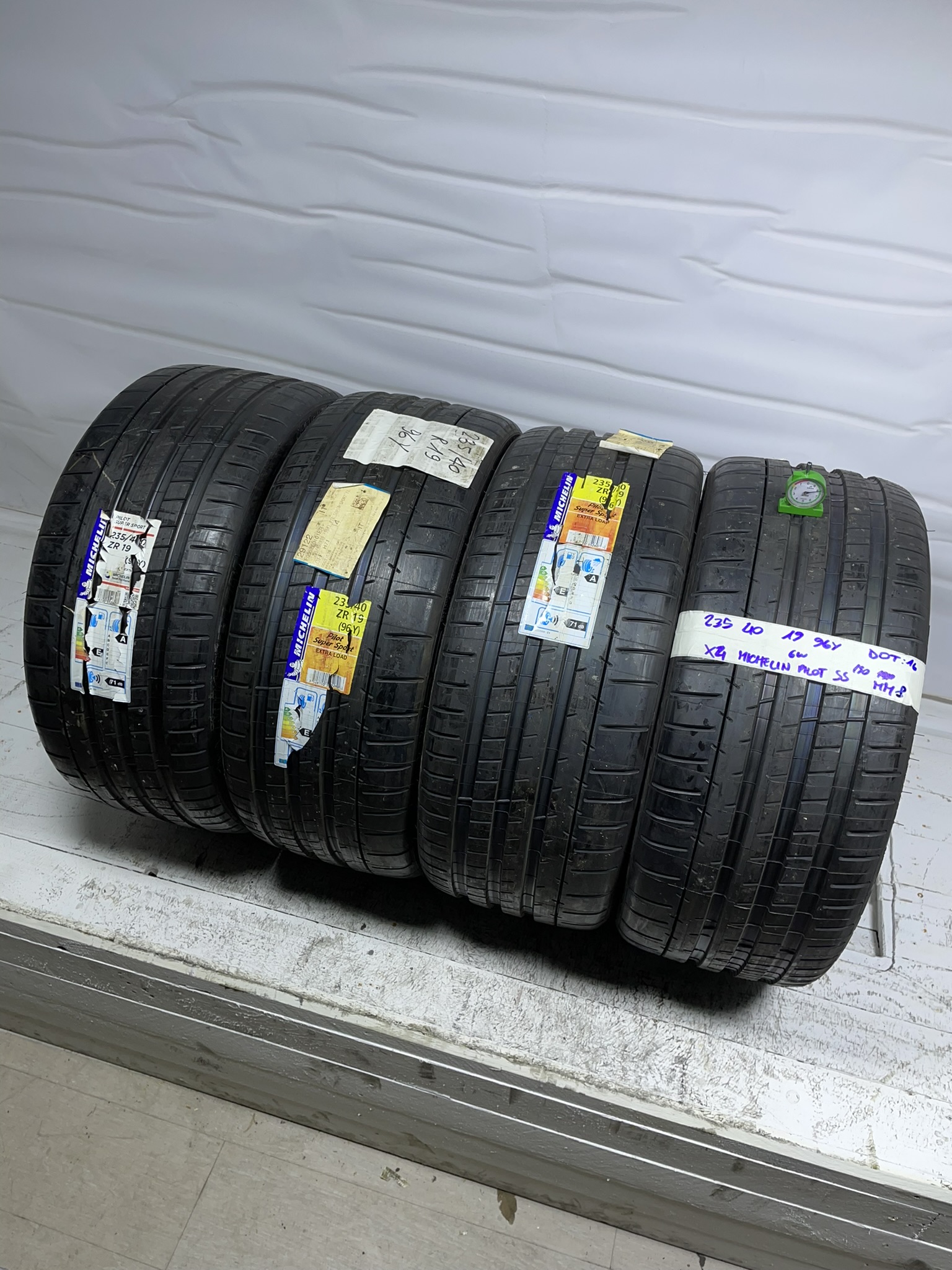 MICHELIN PILOT SS 235/40 R19 96Y ESTIVA