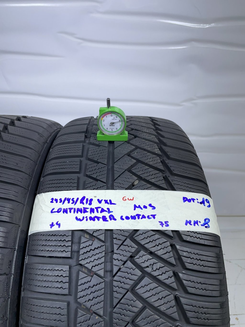 CONTINENTAL winterctc 245/45 R18 100V INVERNALE