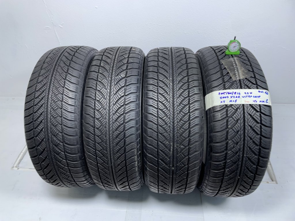 GOODYEAR ultragrip 205/60 R16 92H INVERNALE
