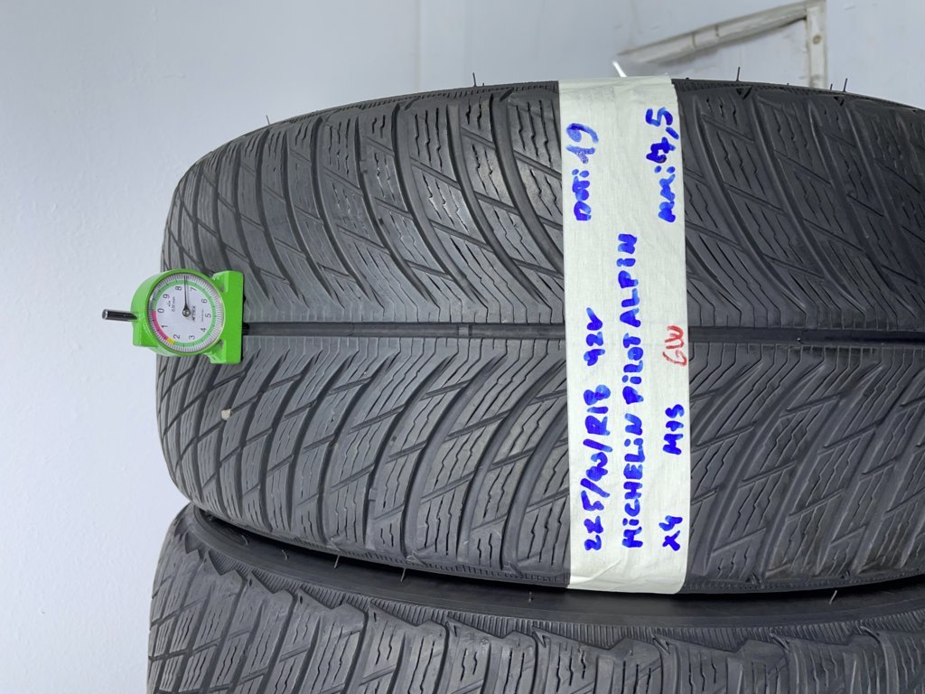 MICHELIN PILOT ALPIN 225/90 R18 92V INVERNALE