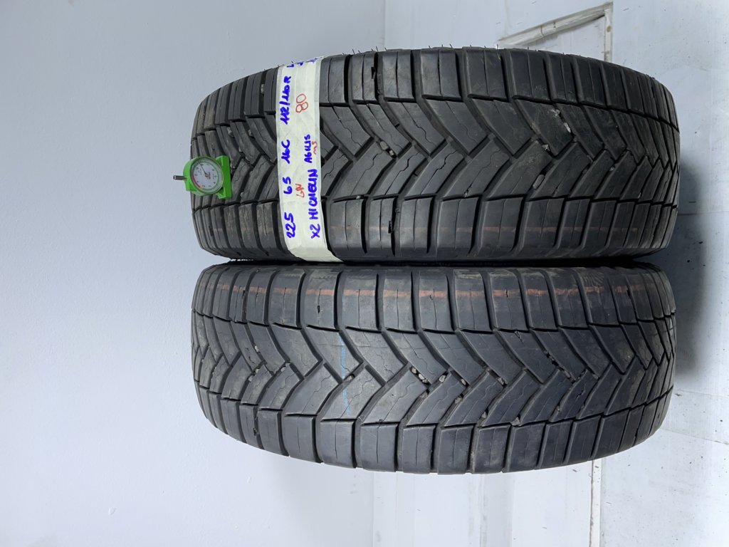 MICHELIN AGILIS 225/65 R16 112R ESTIVA