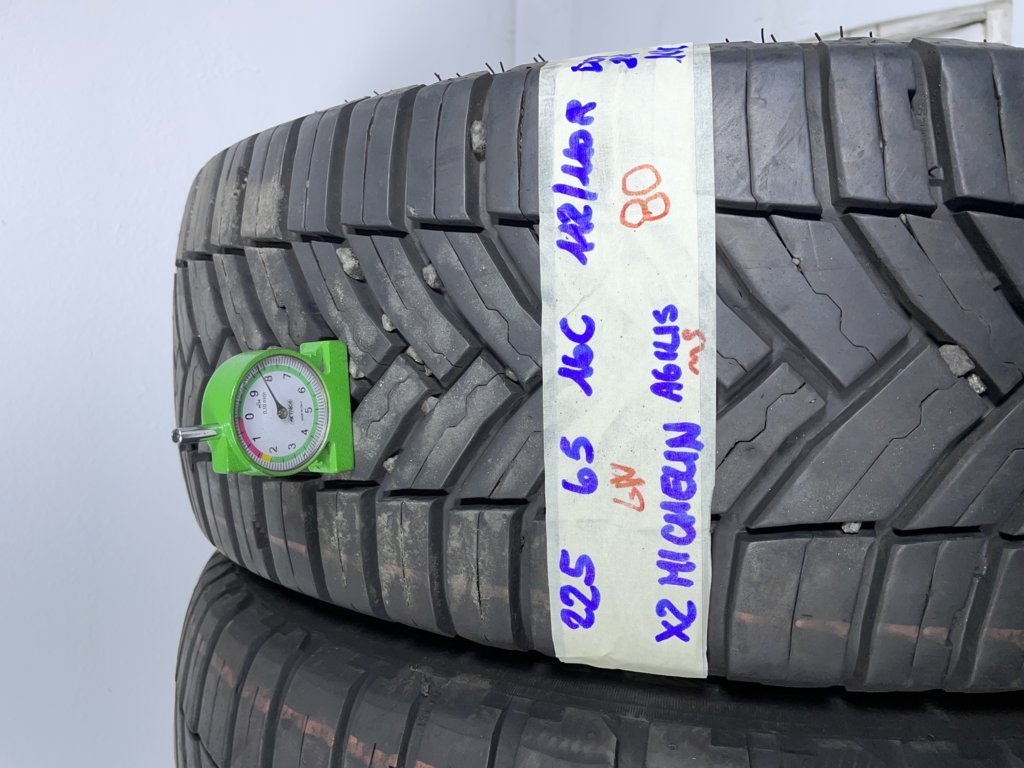 MICHELIN AGILIS 225/65 R16 112R ESTIVA