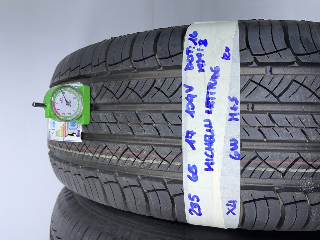 MICHELIN LATITUDE 235/65 R17 104V QUATTRO STAGIONI
