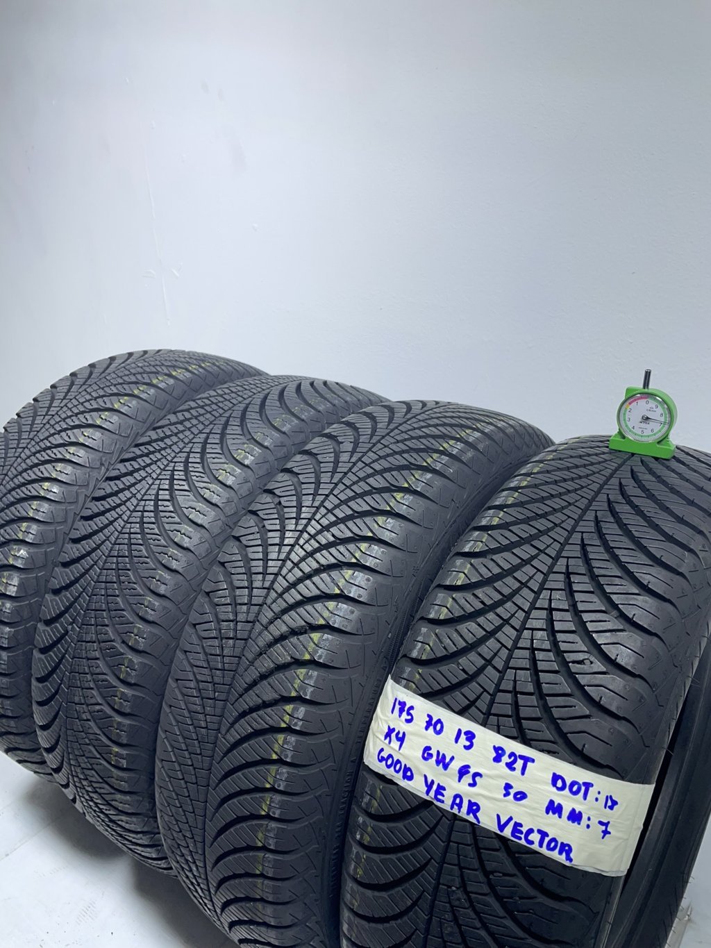 GOODYEAR VECTOR 175/70 R13 82T QUATTRO STAGIONI