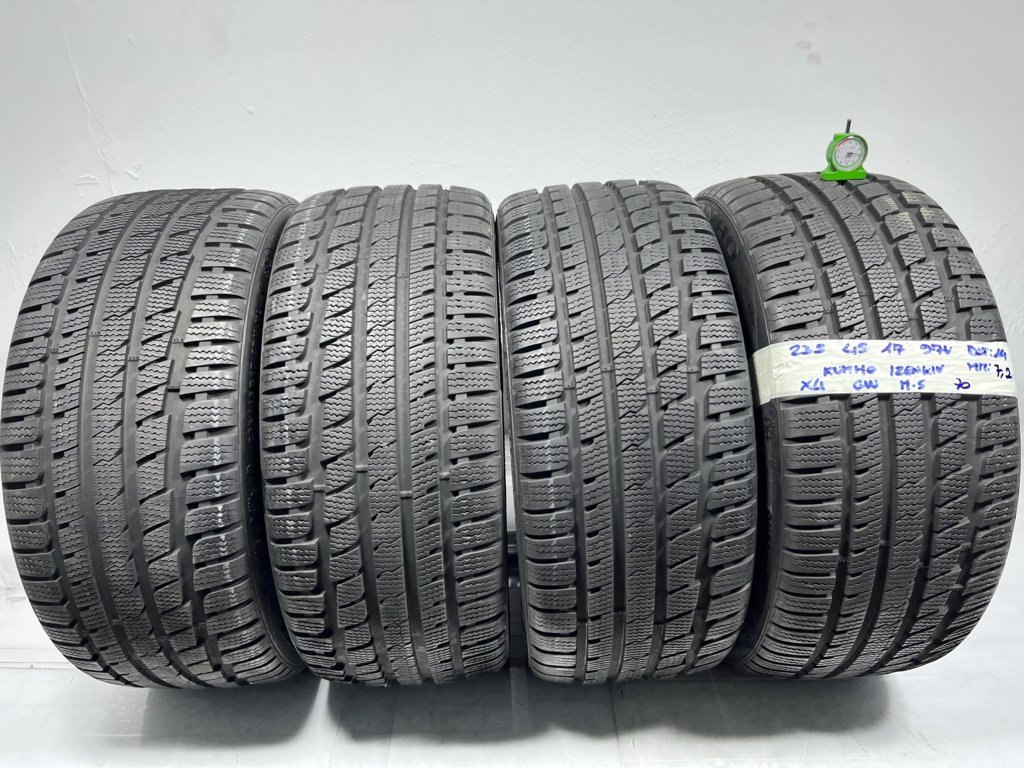 KUMHO IZENKIV 235/45 R17 97V INVERNALE