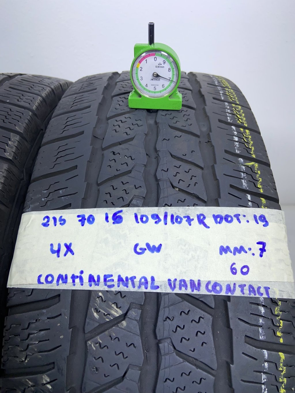 CONTINENTAL V. 215/70 R15 109R INVERNALE