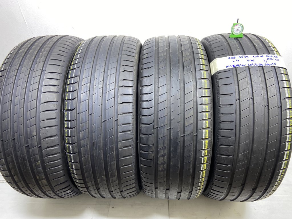 MICHELIN L. S. 235/55 R19 101W ESTIVA