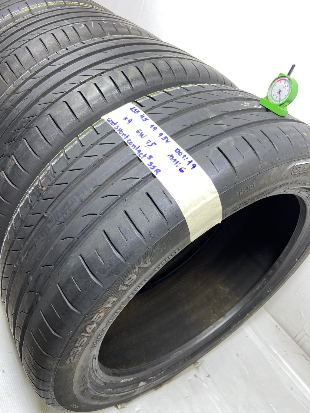 CONTI S. C. 235/45 R19 95V ESTIVA
