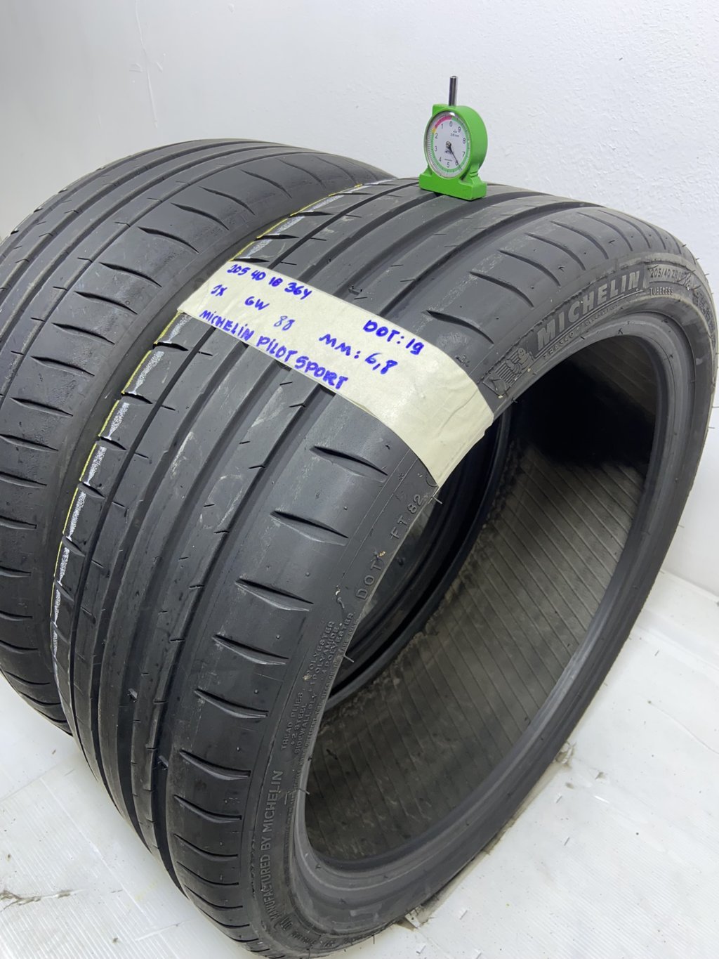 MICHELIN P. S. 205/40 R18 70Y ESTIVA
