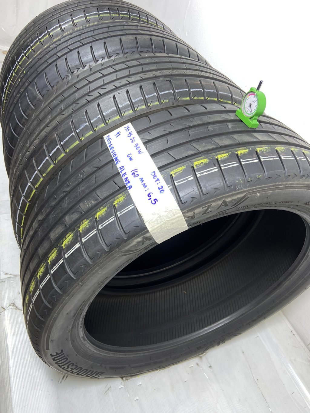 BRIDGESTONE A. 235/45 R20 96W ESTIVA