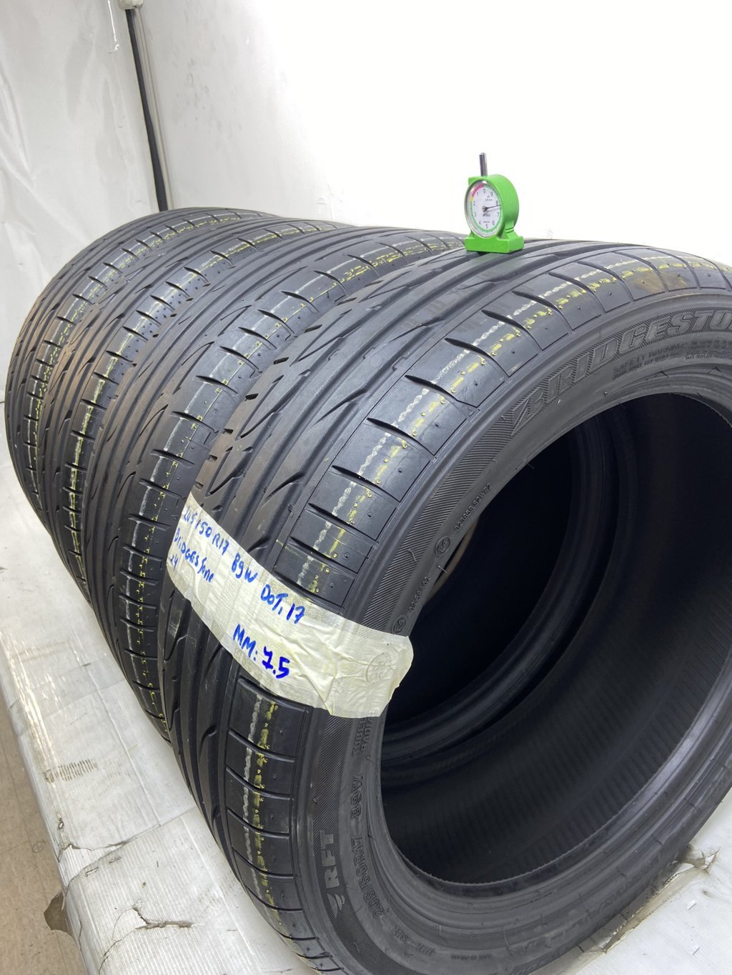 BRIDGESTONE est 205/50 R17 89W ESTIVA