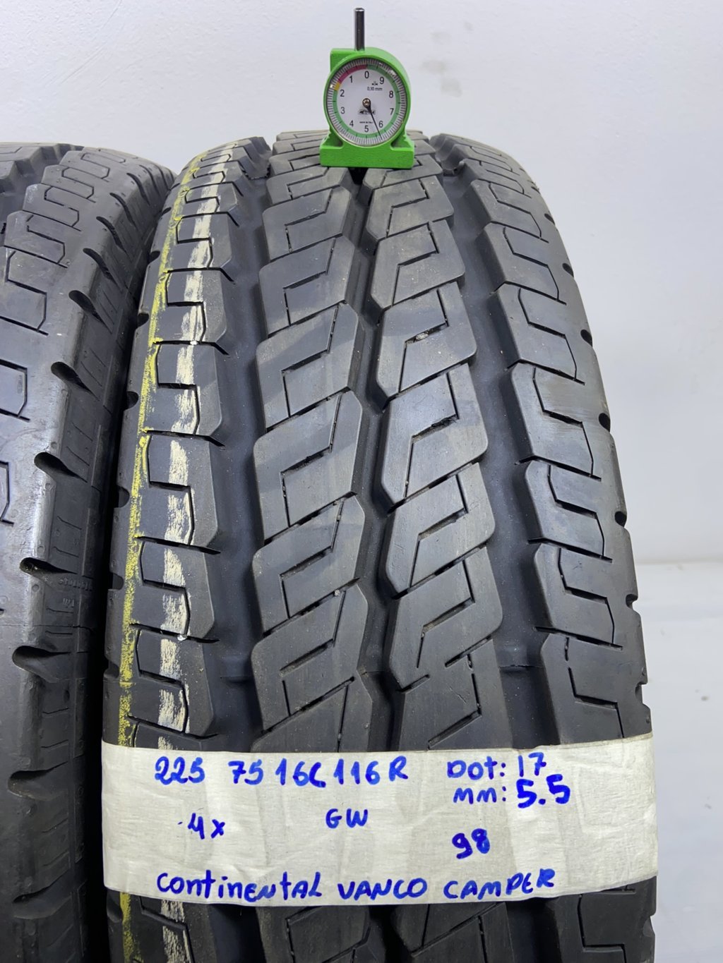 CONTINENTAL VANCO 225/75 R16 116R ESTIVA