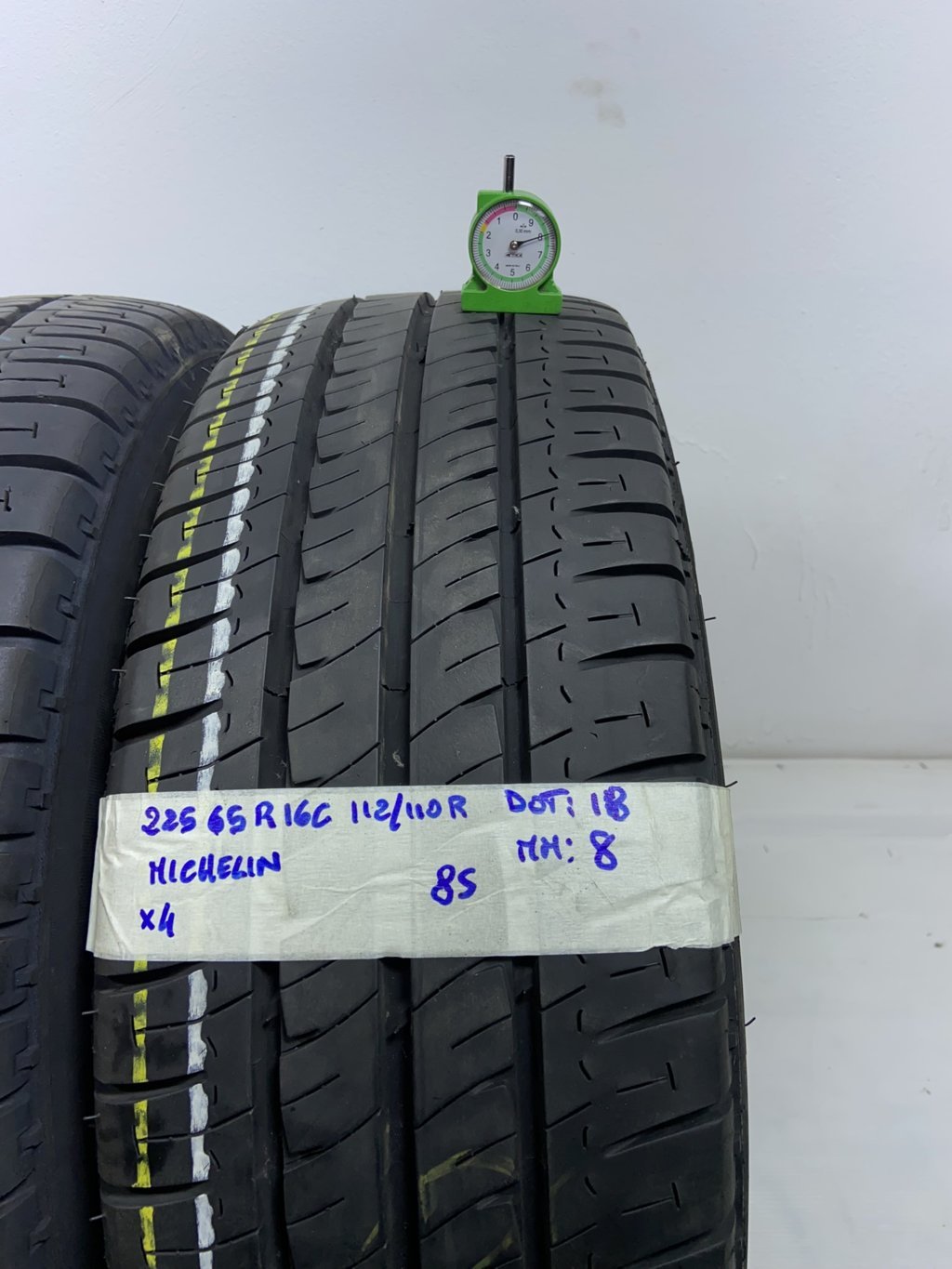 MICHELIN . 225/65 R16 112R ESTIVA