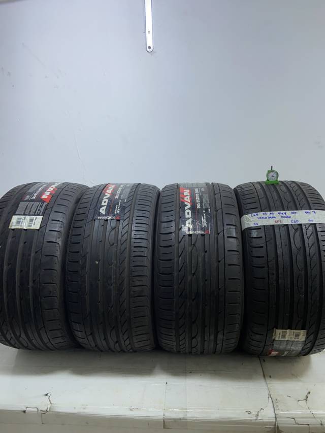 YOKOHAMA . 265/35 R19 94Y ESTIVA