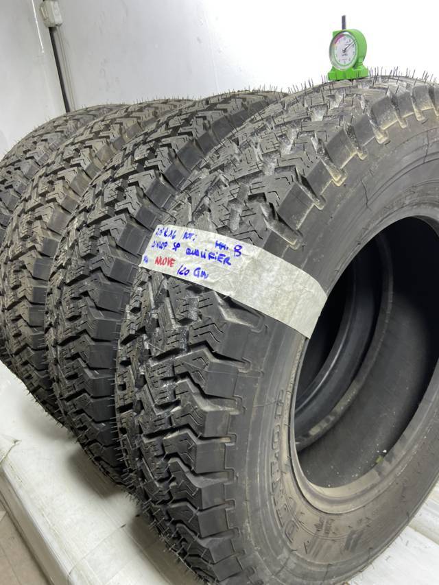 DUNLOP . 205/80 R16 6G ESTIVA