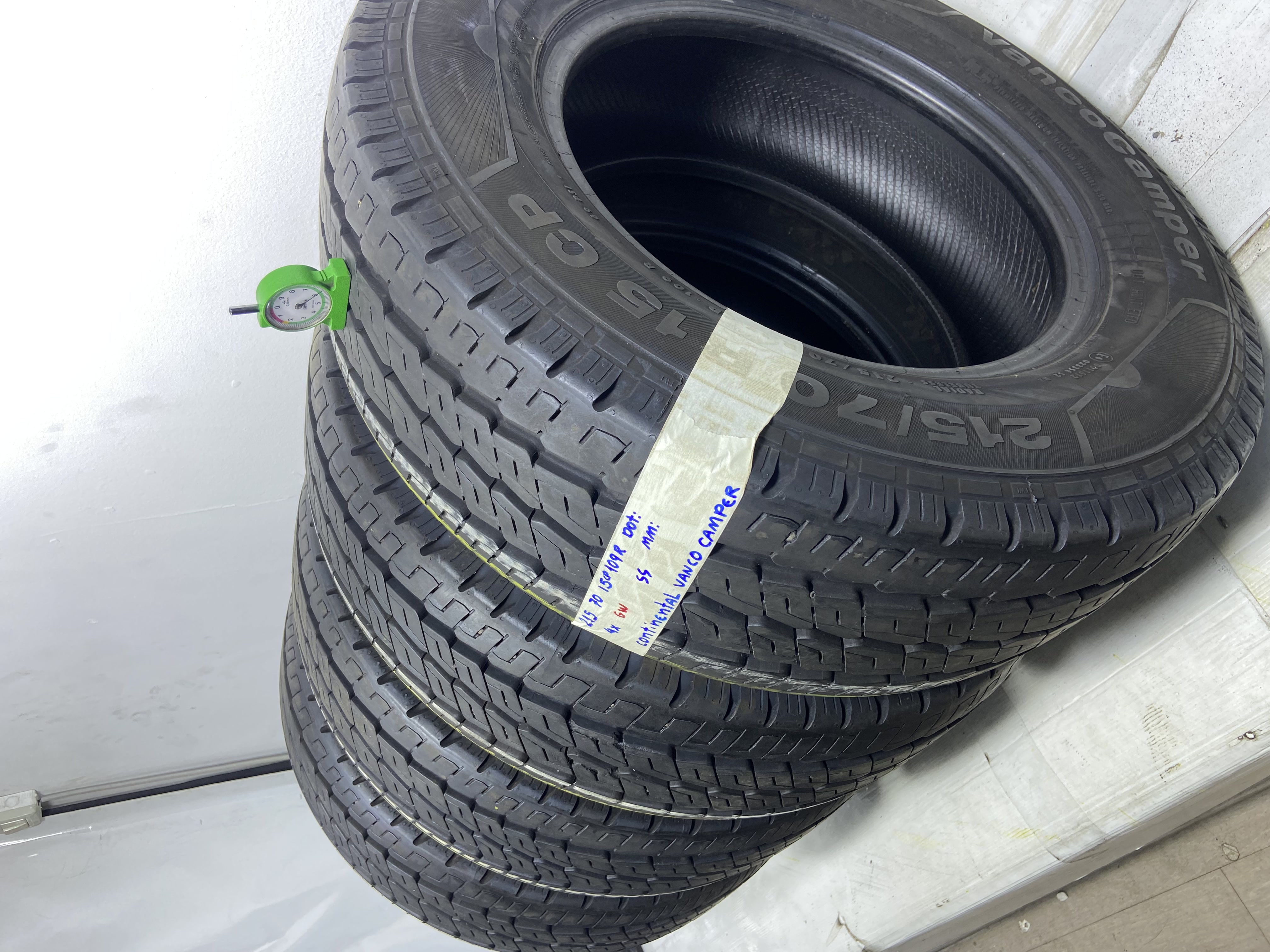 CONTINENTAL VANCO 215/70 R15 109R ESTIVA