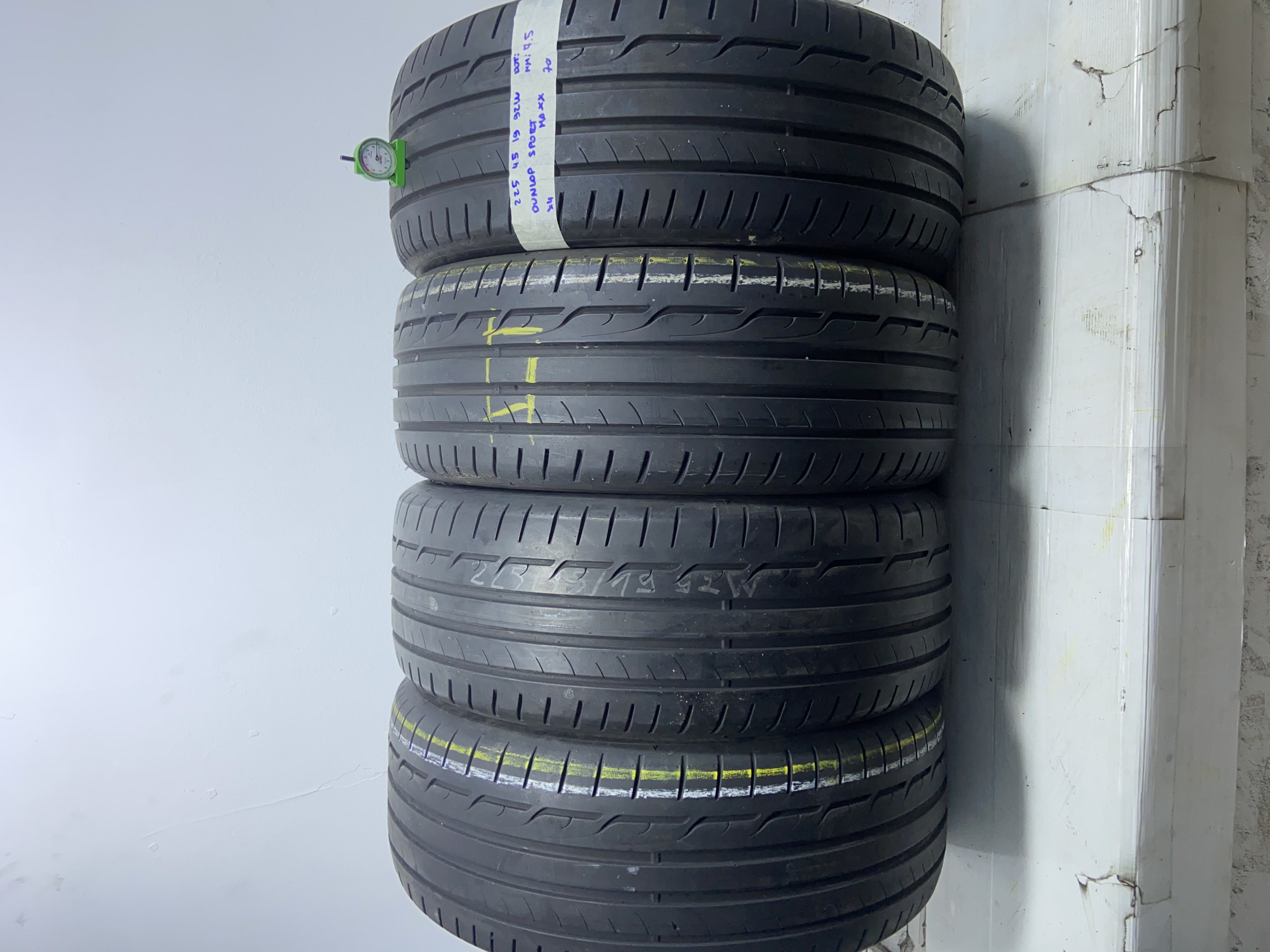 DUNLOP SP 225/45 R19 92W ESTIVA